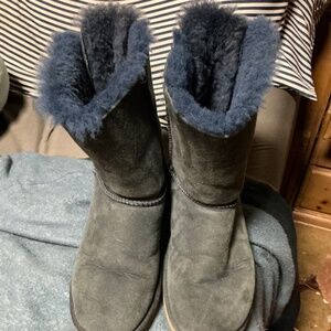 Women’s Ugg Bailey bows in blue